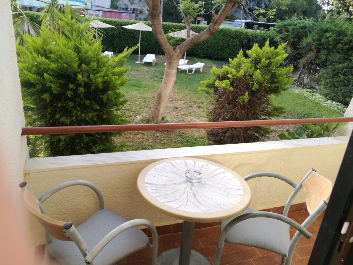 Golden Days Hotel Afantou Bagian luar foto
